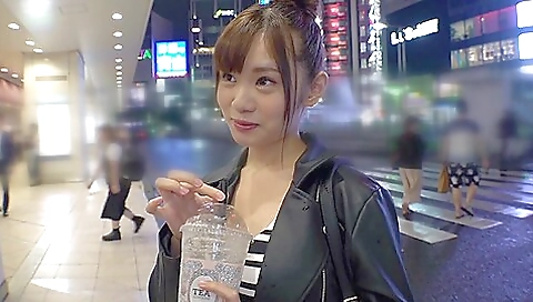 Fカップがエロいヤリマンは乳首が感じちゃう